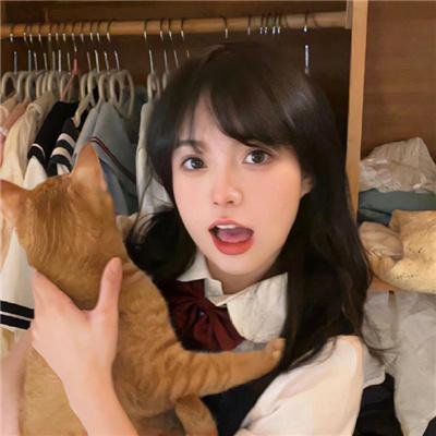 绿茵春色